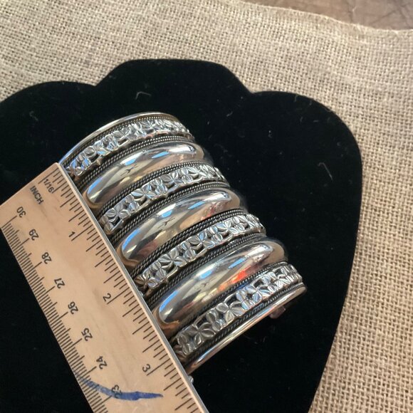 Wide Silver Cuff Bracelet With Intricate Floral Pattern Design For Women - Picture 10 of 14